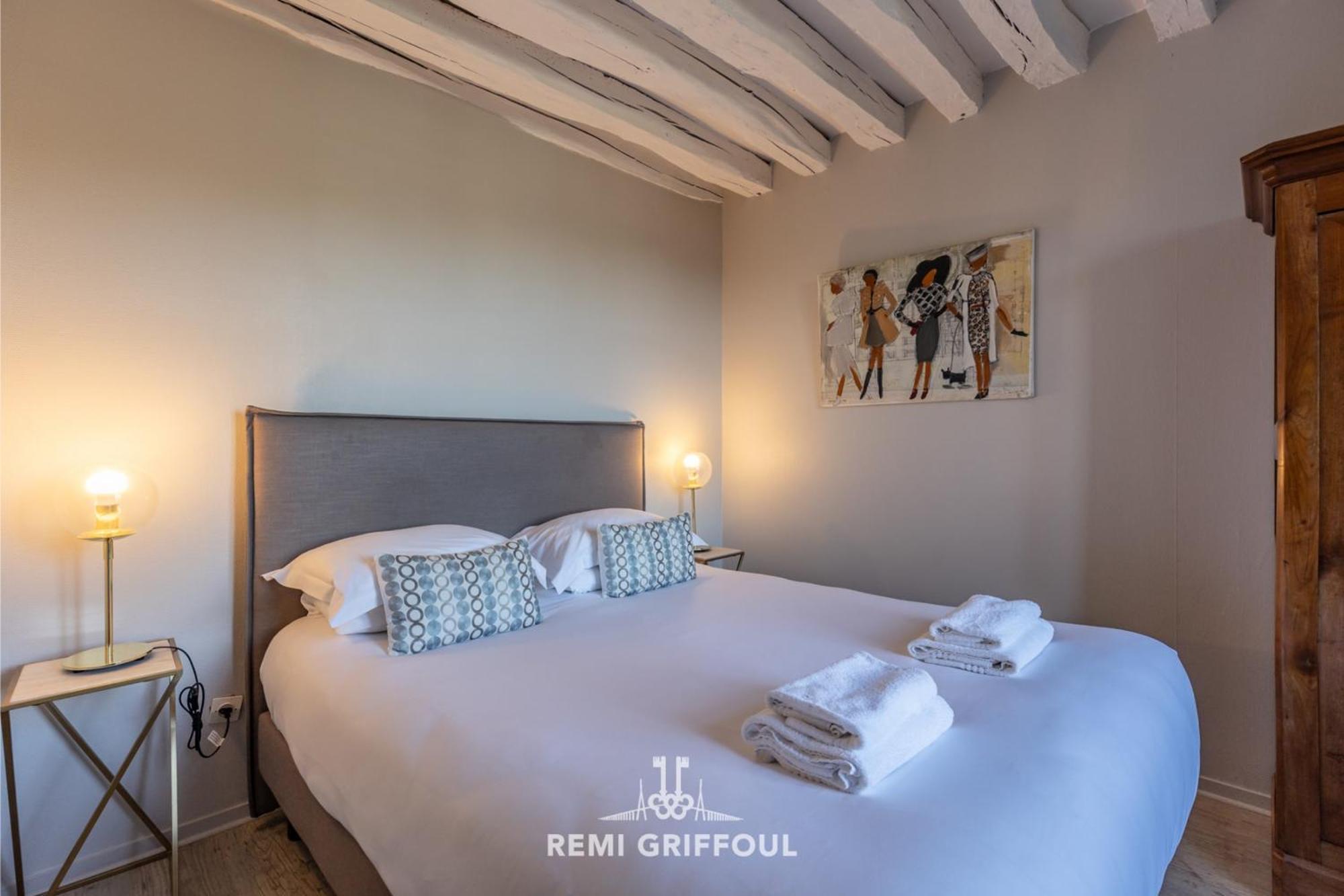 The Lighthouse Charming Apartment Beach & City Center 2-4 Pers
